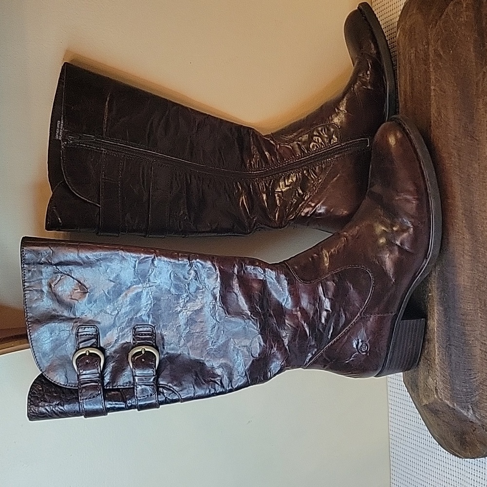 BORN Boots